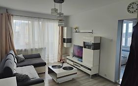 Apartament By The Lakes